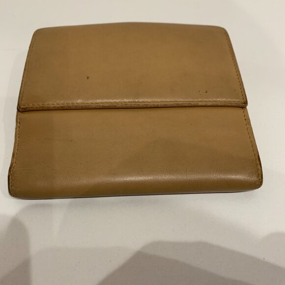 Gucci Beige Leather Bifold Wallet Sku#84861 (gently used) - Picture 3 of 13